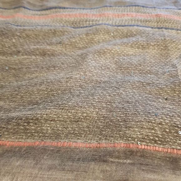 Women's gray scarf/hijab with subtle sequences and embroided lines - Picture 4 of 4